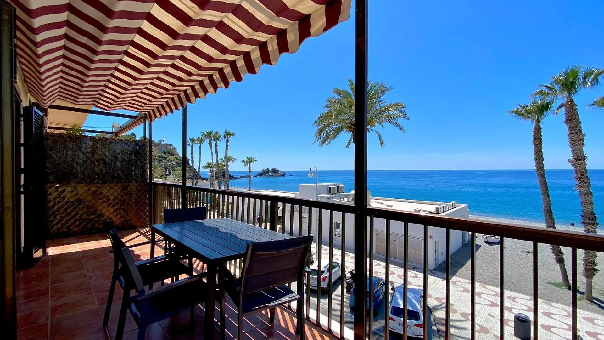 Vistas Privilegiadas Al Mar Almunecar Apartment